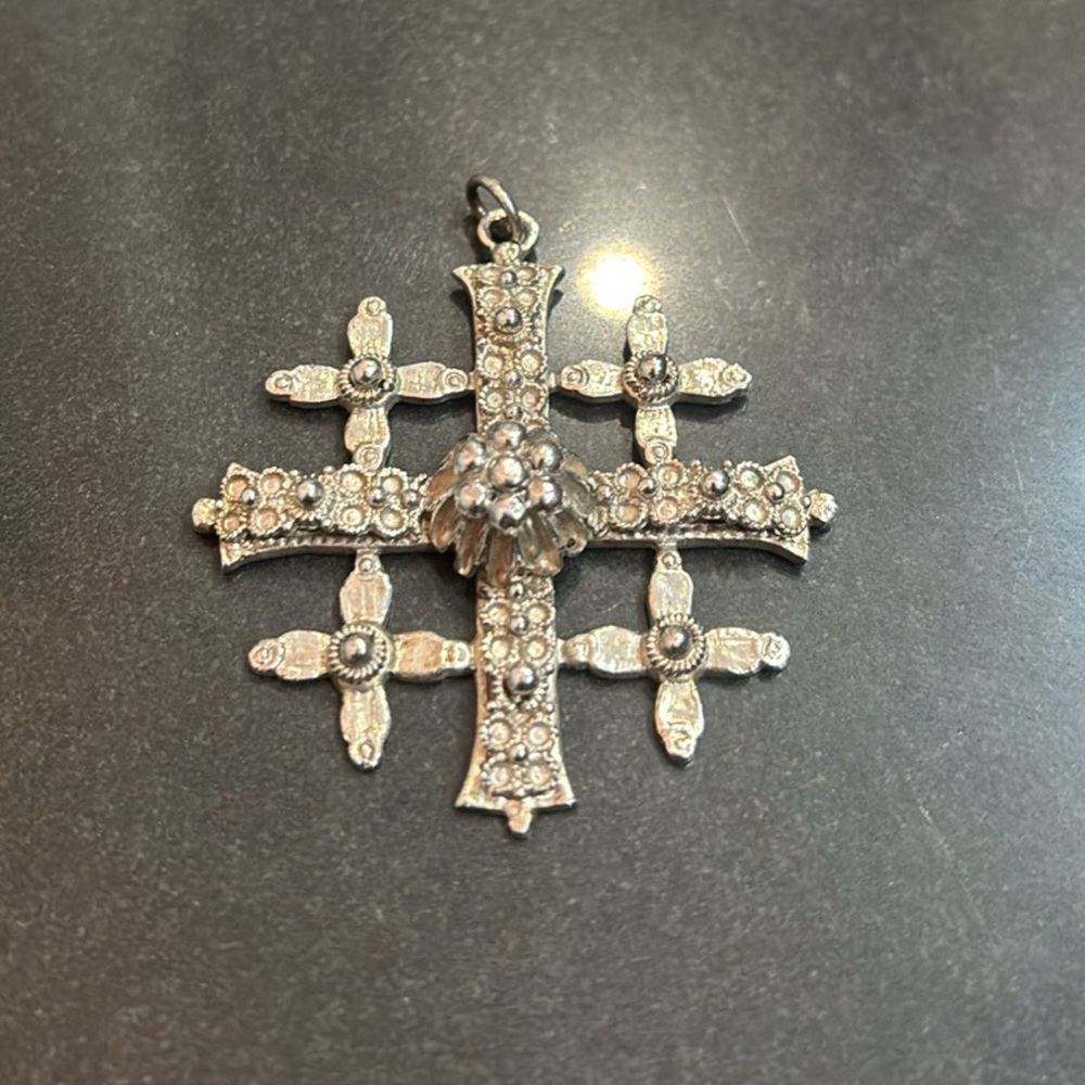 Vintage sterling Silver Cross Pendant